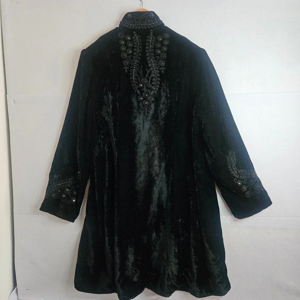 Soft Surroundings Black Velvet Embroidered Duster Coat Jacket Gold Lining Large - Picture 8 of 14